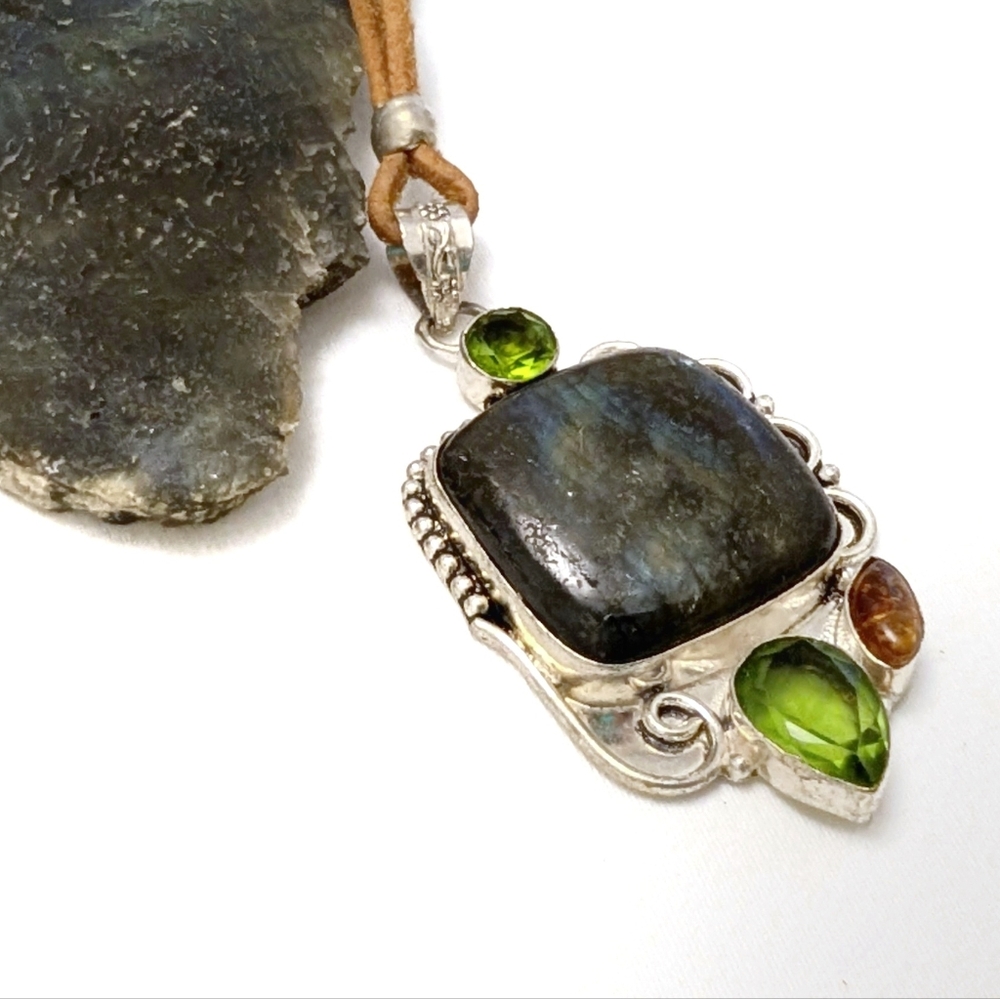 VINTAGE Pendant Necklace Labradorite Peridot 36" 925 Sterling Silver Leather - Picture 2 of 14